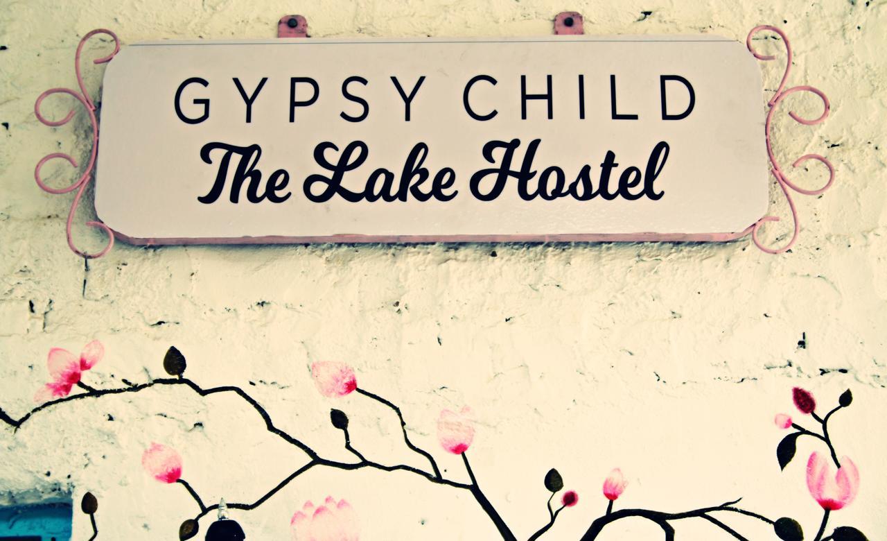 Gypsy Child Lake Hostel Удайпур Екстер'єр фото